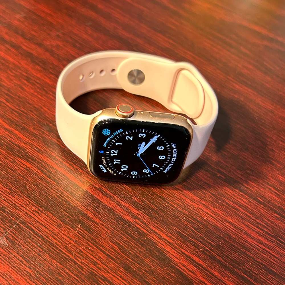 Apple Watch SE